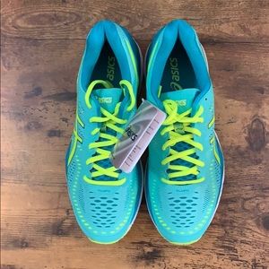 Women’s Asics Running Shoes Size 9